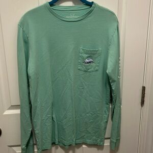 Vineyard Vines t-shirt